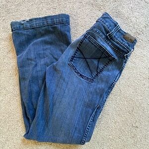Ariat trousers size 30 waist 32 inseam.